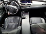 Lexus ES 2019
