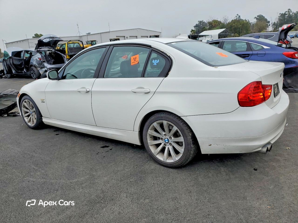 BMW Series 3 2011