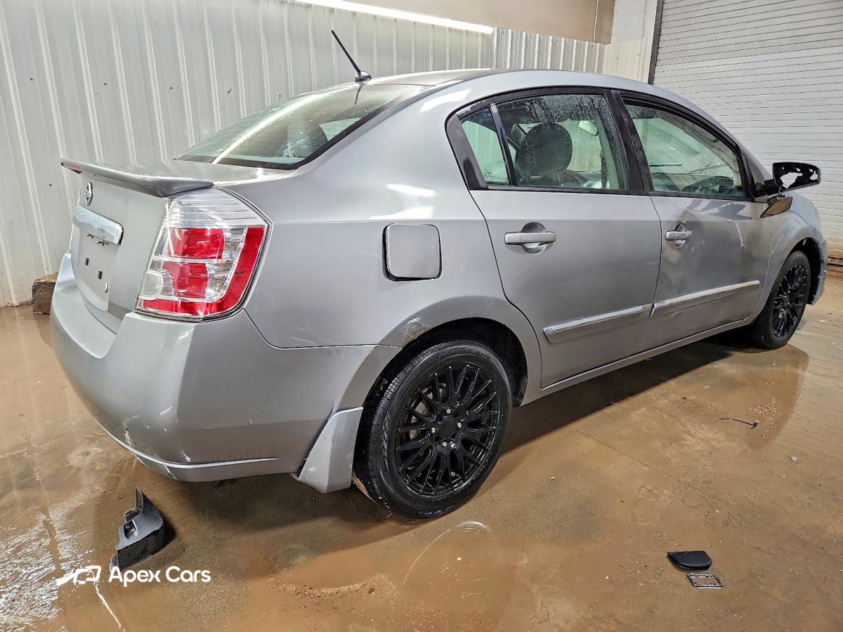 Nissan Sentra 2011