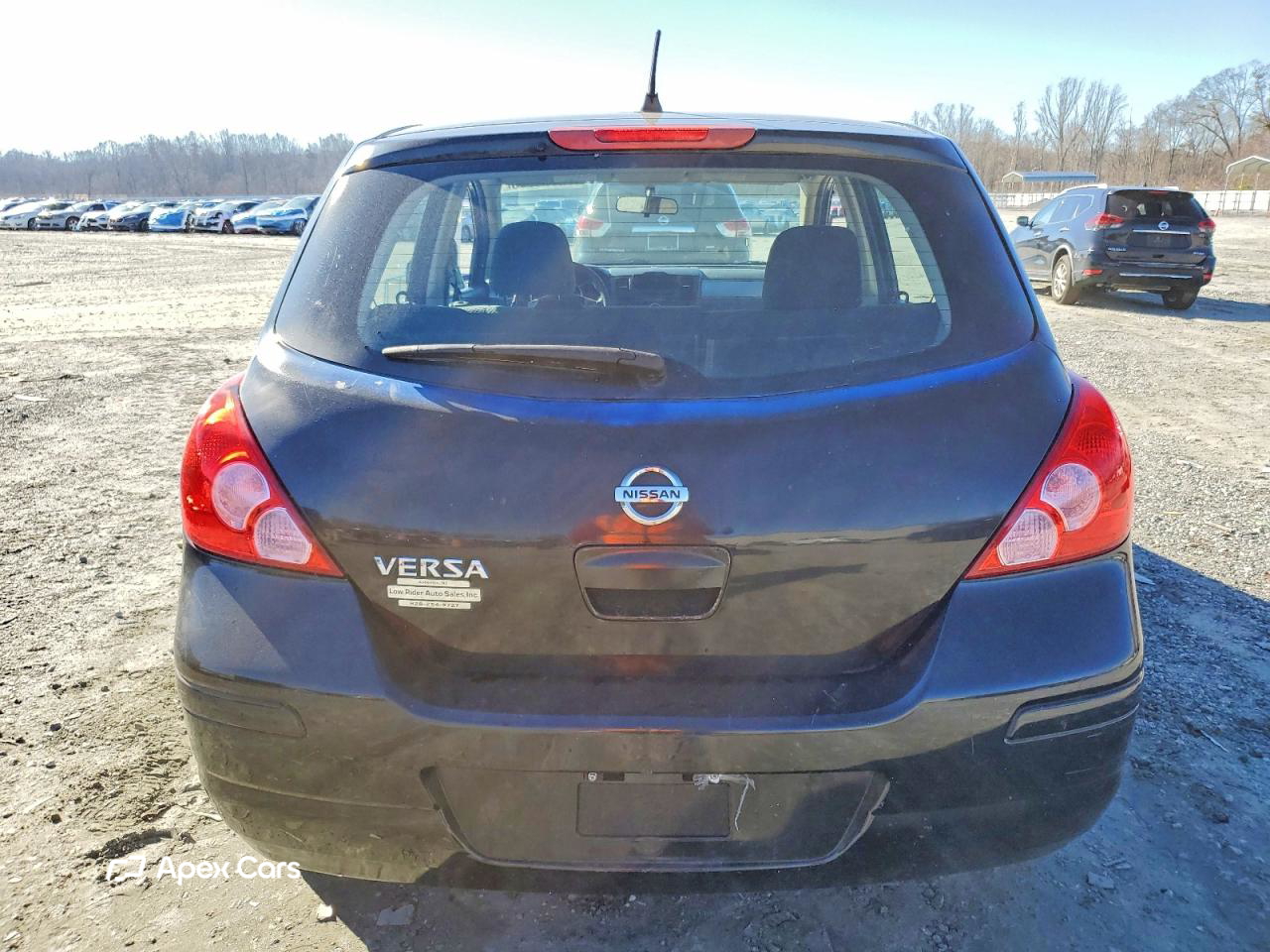 Nissan Versa 2011