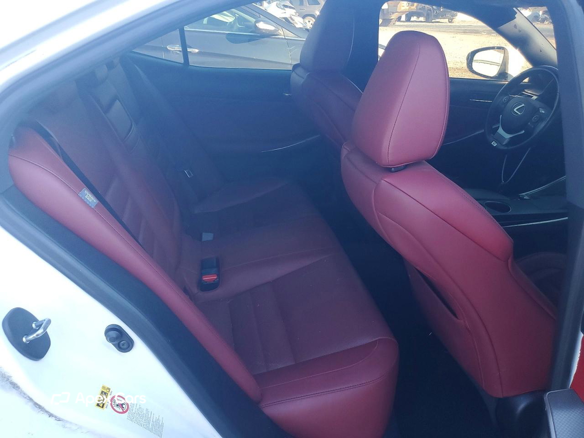 Lexus IS 2015