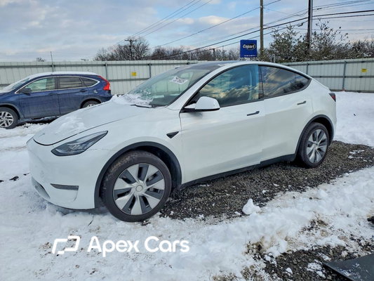 Tesla Model Y 2023 - Image 1 of 13