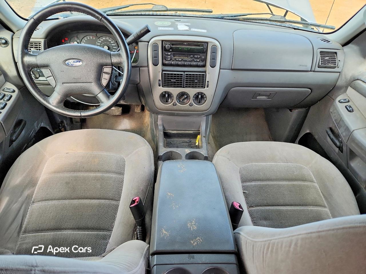 Ford Explorer 2004