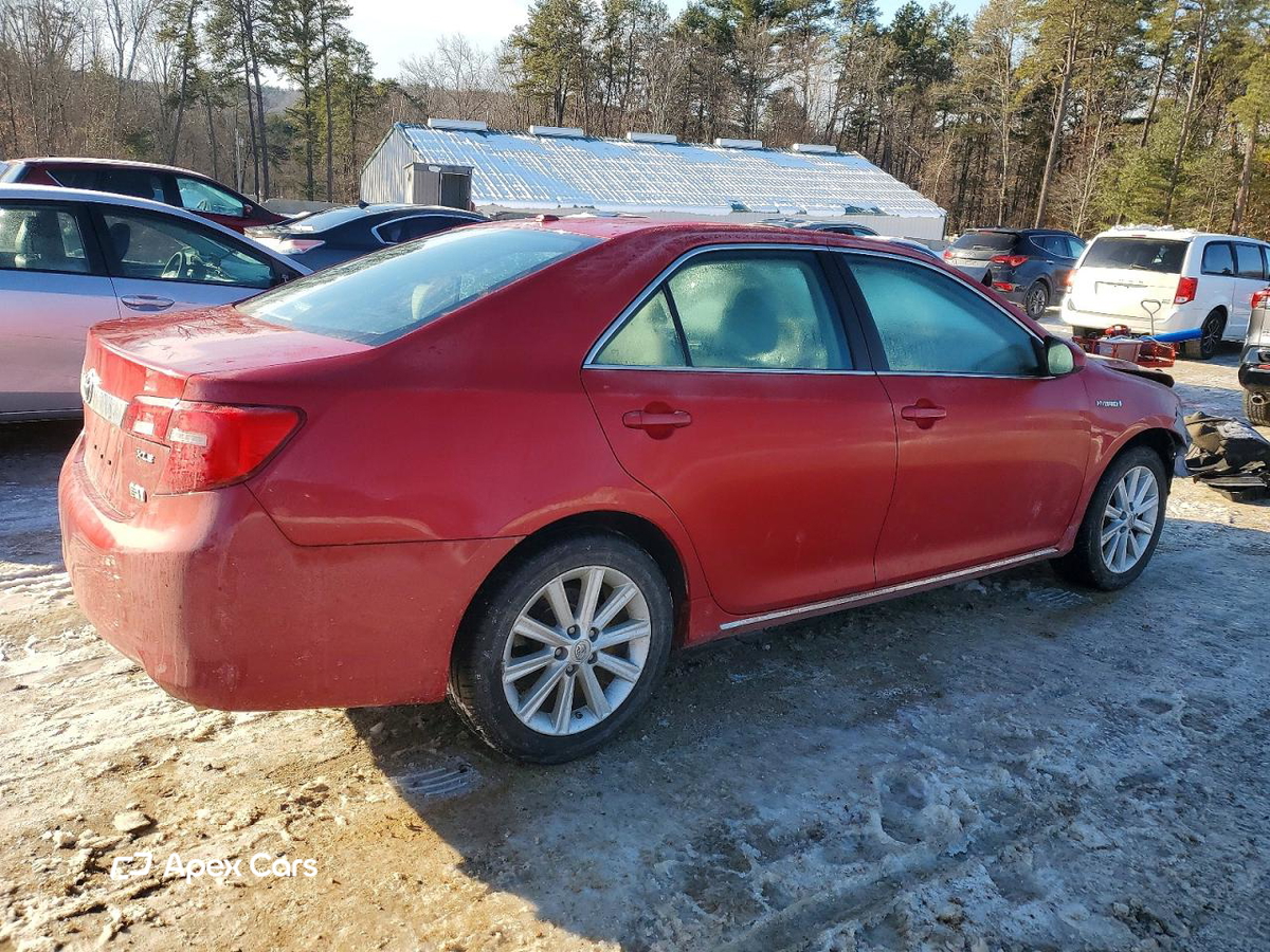 Toyota Camry 2014
