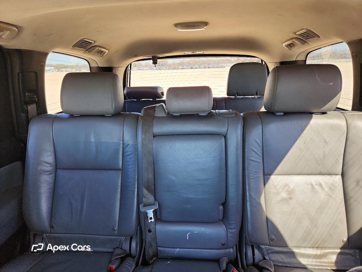 Toyota Sequoia 2016