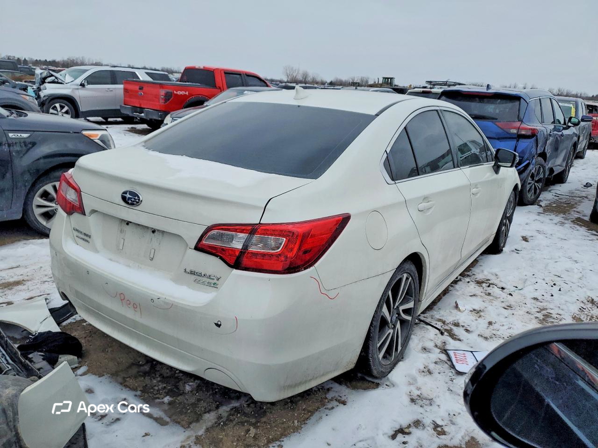 Subaru Legacy 2017