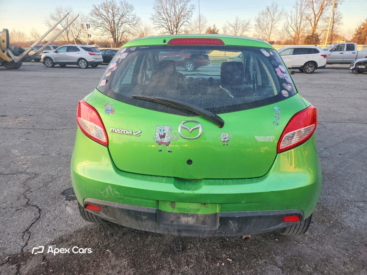 Mazda 2 2011