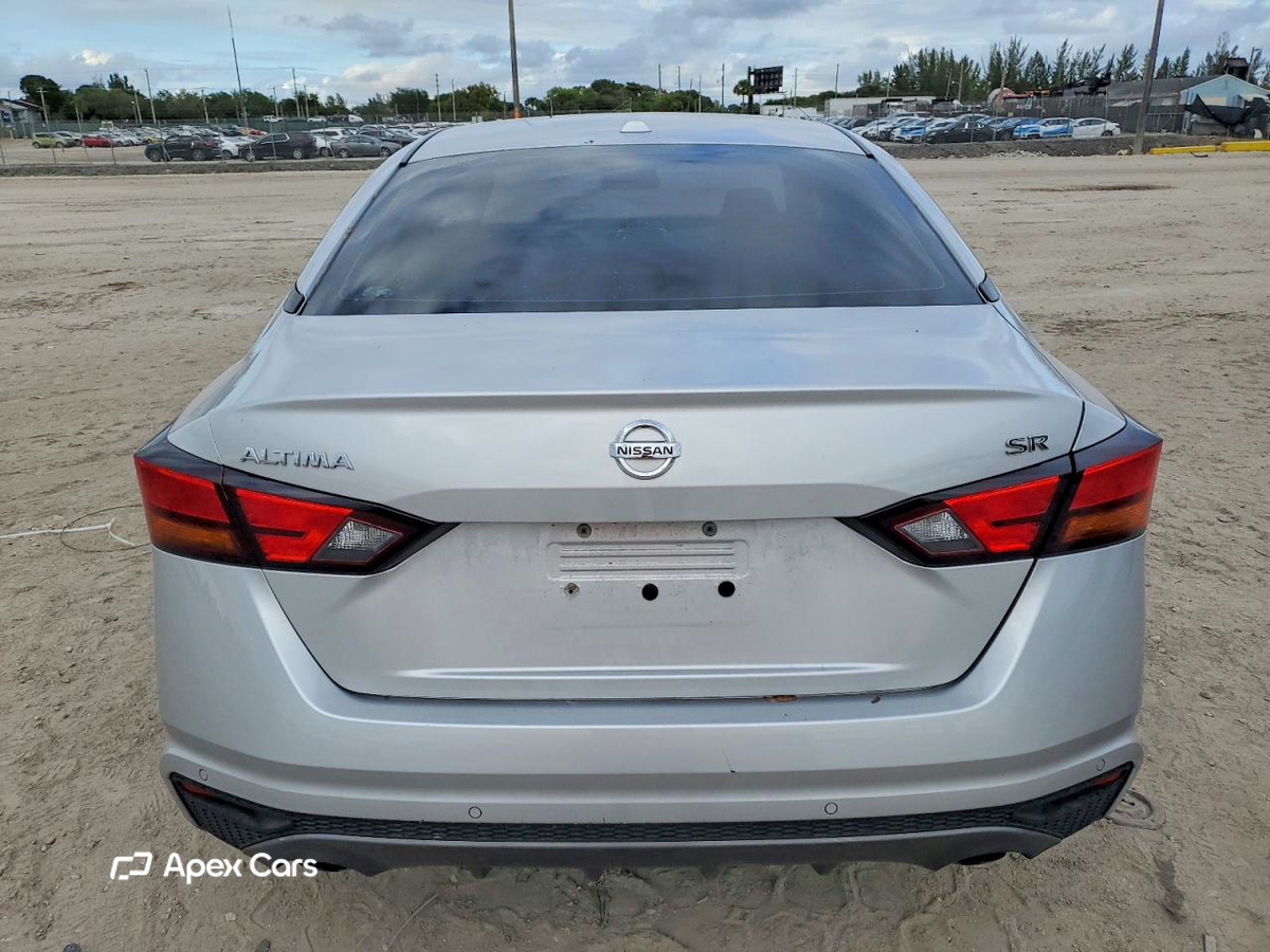 Nissan Altima 2020