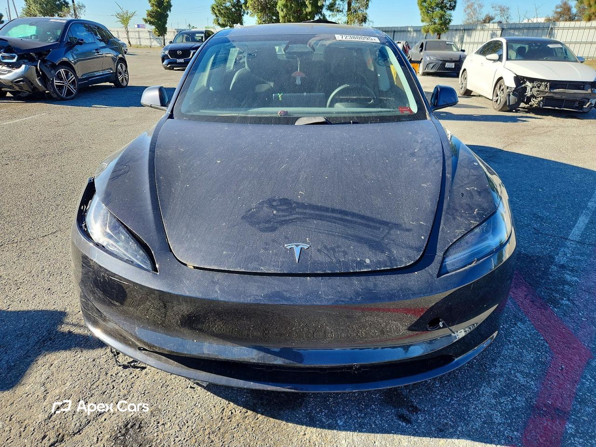 Tesla Model 3 2025