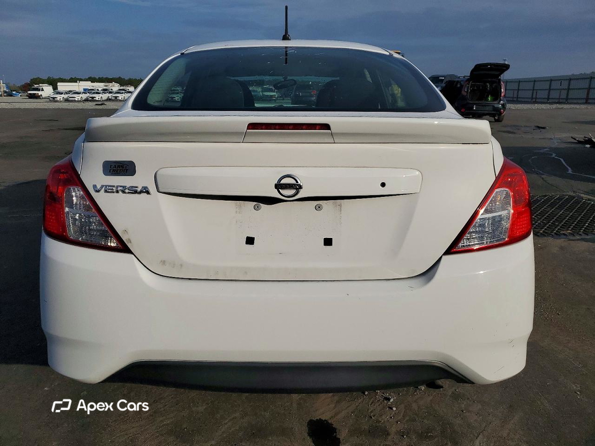 Nissan Versa 2017