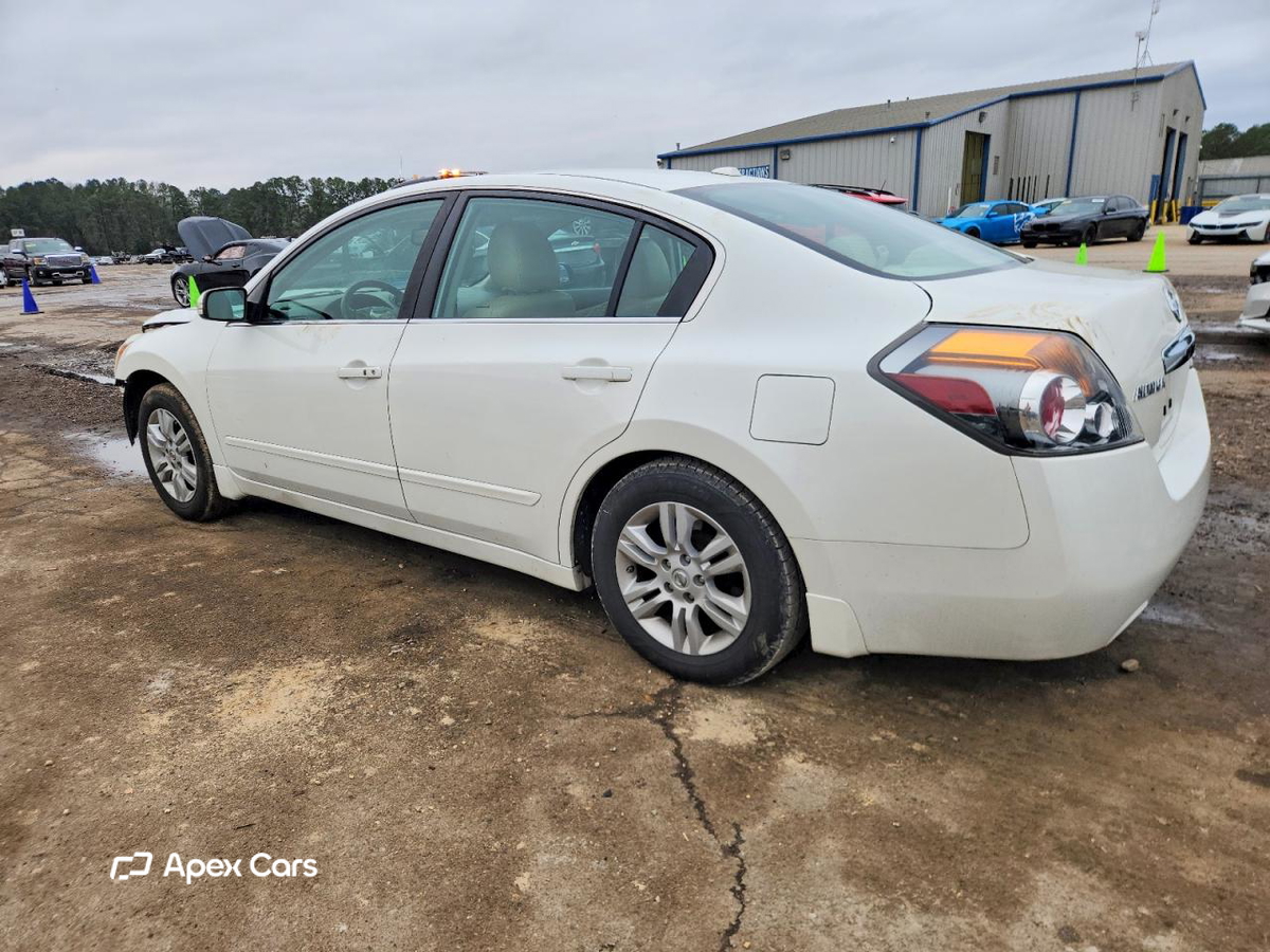 Nissan Altima 2011