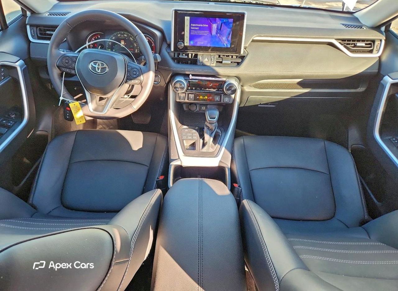 Toyota RAV 4 2025