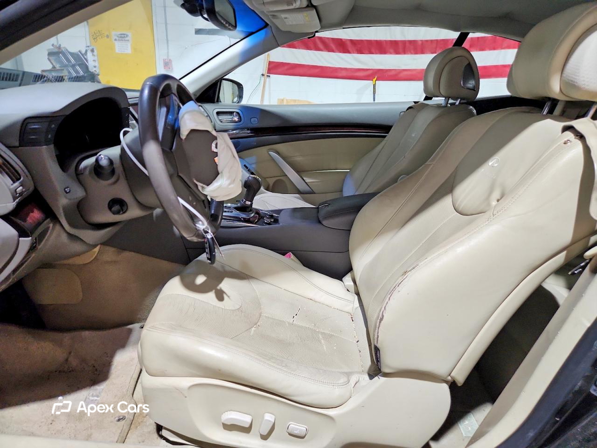 Infiniti G 2010