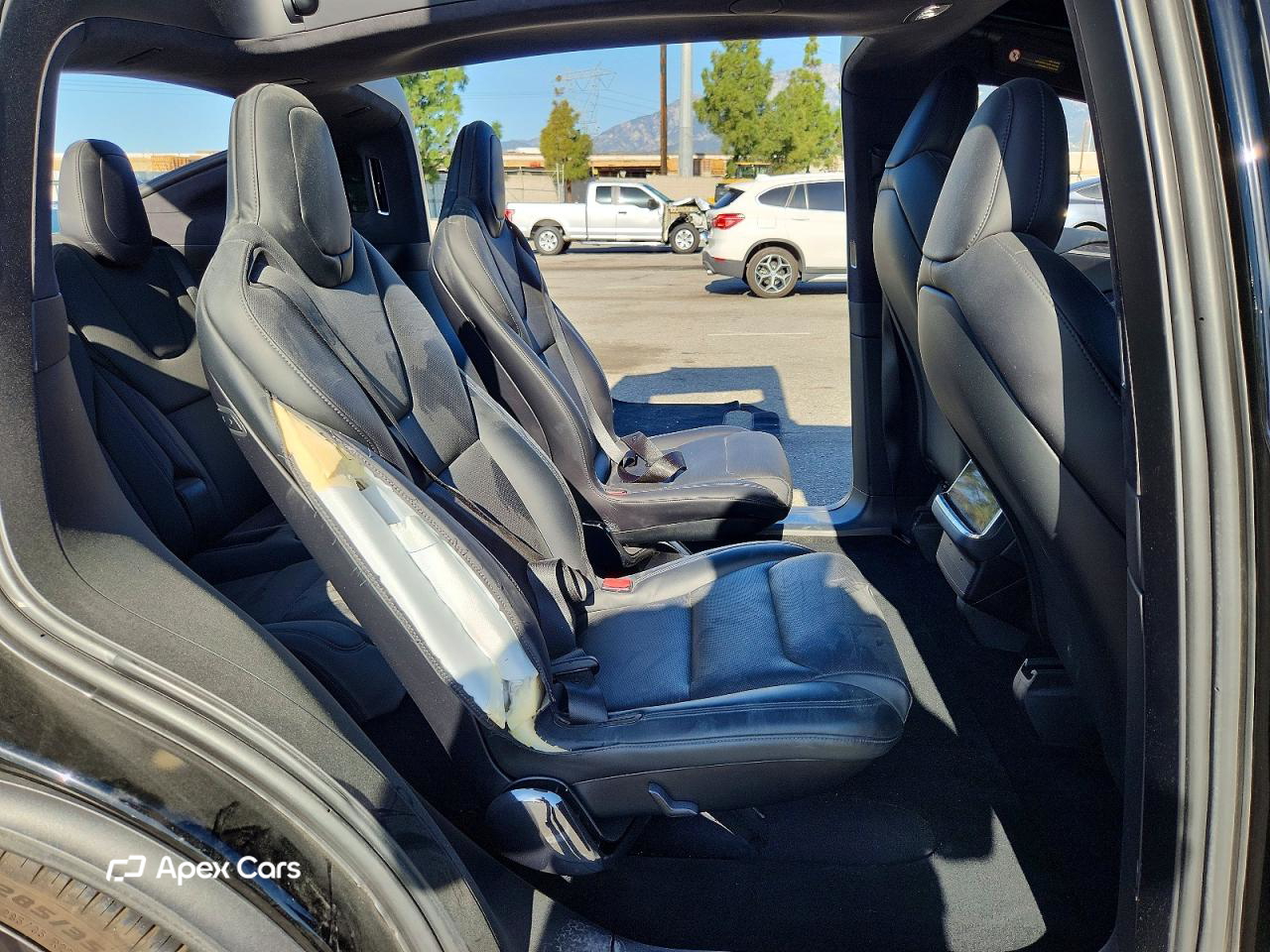 Tesla Model X 2022