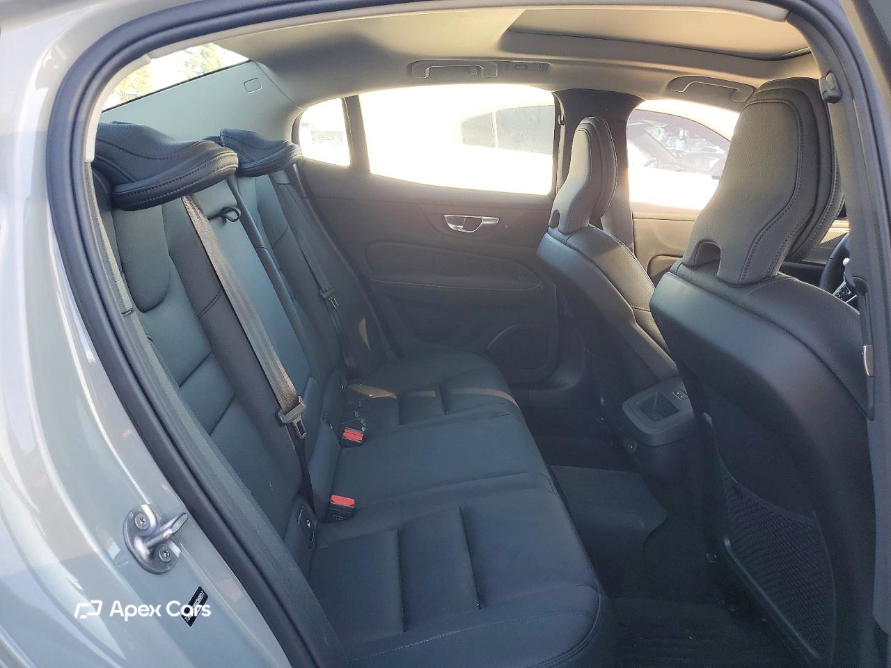 Volvo S60 2025