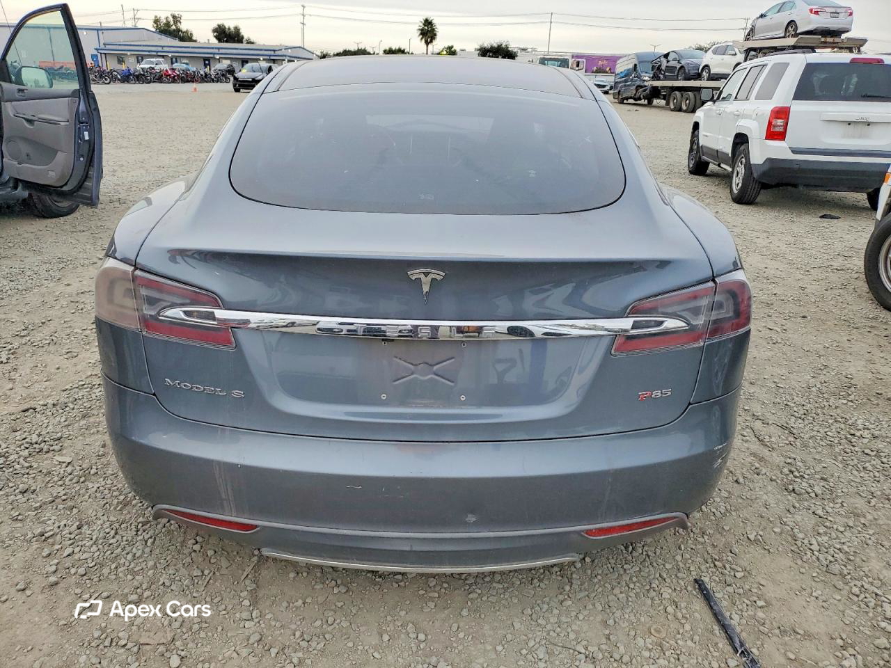 Tesla Model S 2013