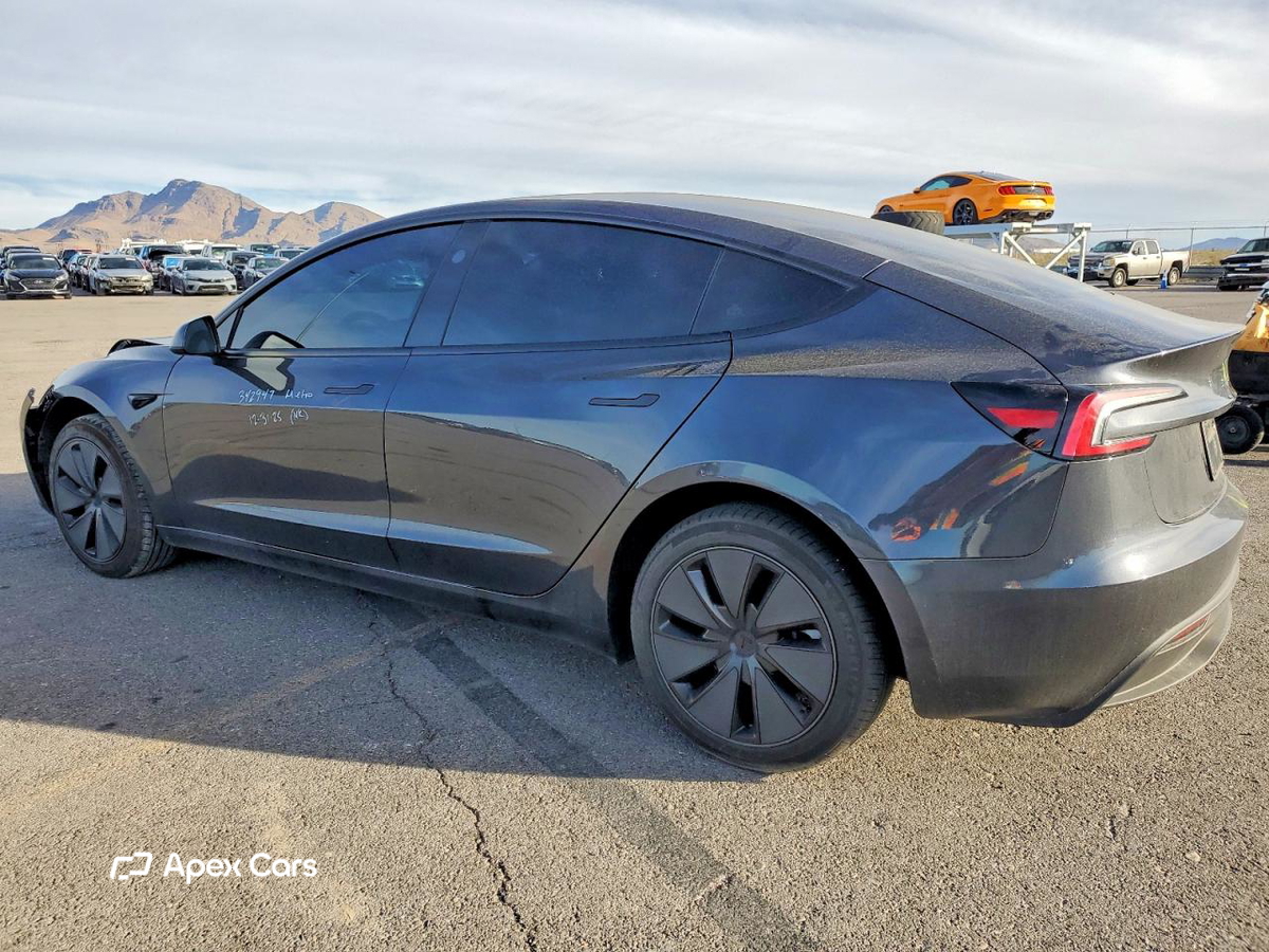Tesla Model 3 2025