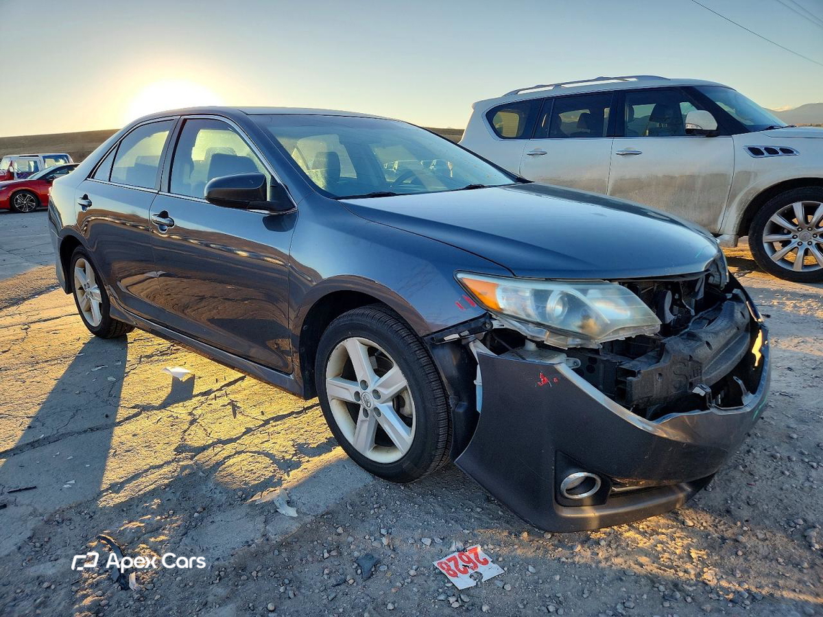Toyota Camry 2012