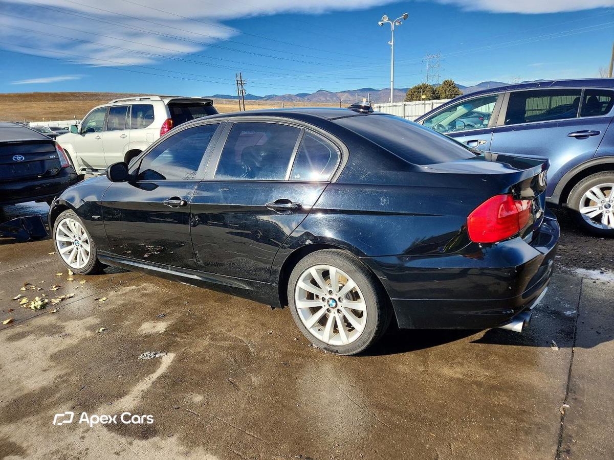 BMW Series 3 2011