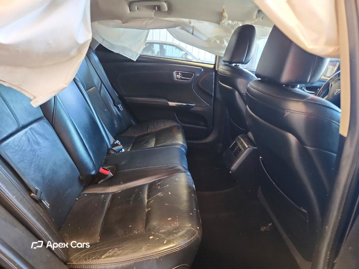 Toyota Avalon 2016
