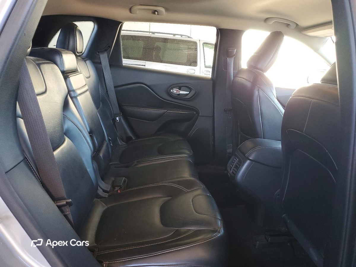Jeep Cherokee 2016