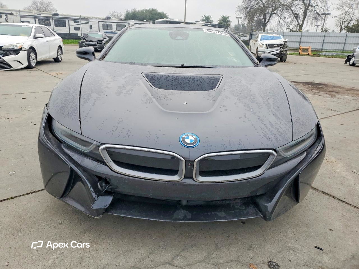 BMW i8 2015