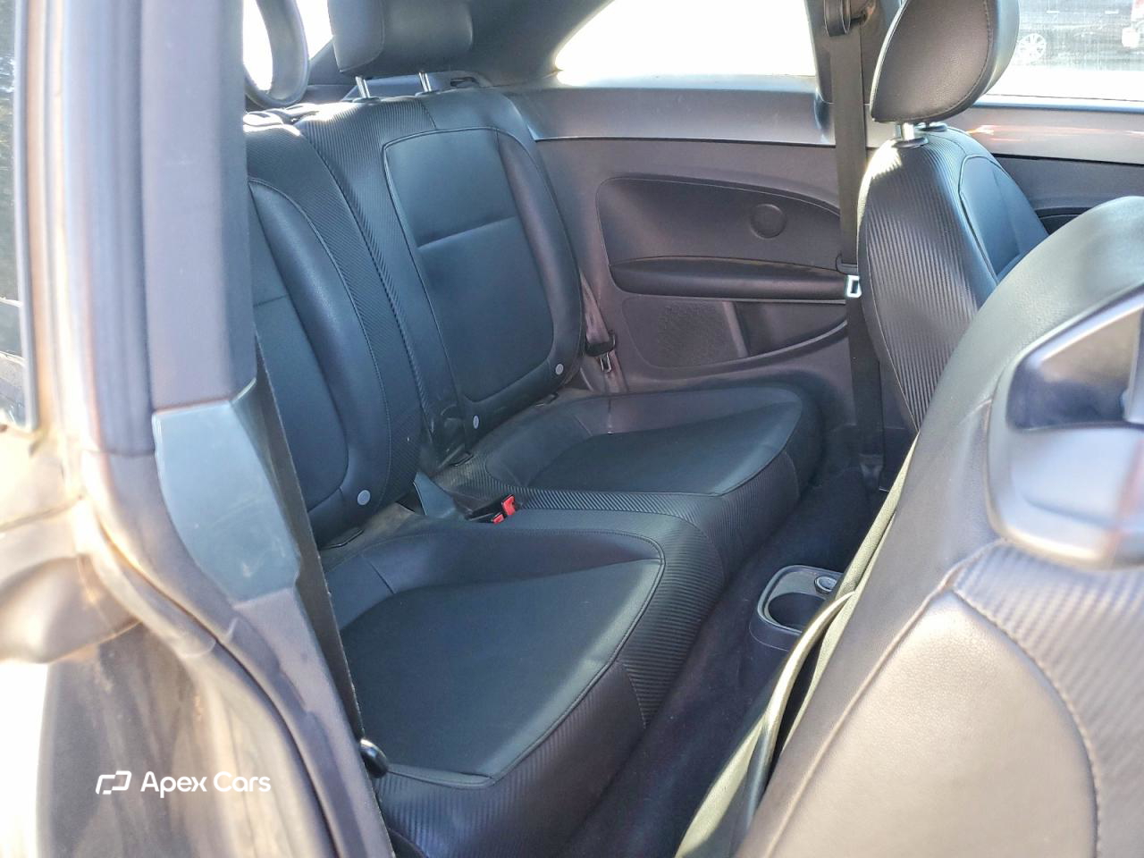 Volkswagen Beetle 2012