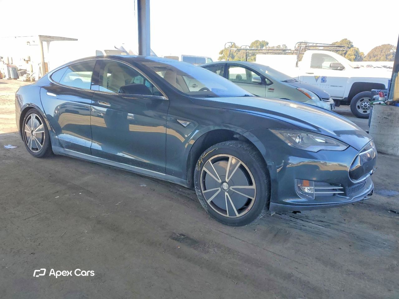 Tesla Model S 2014
