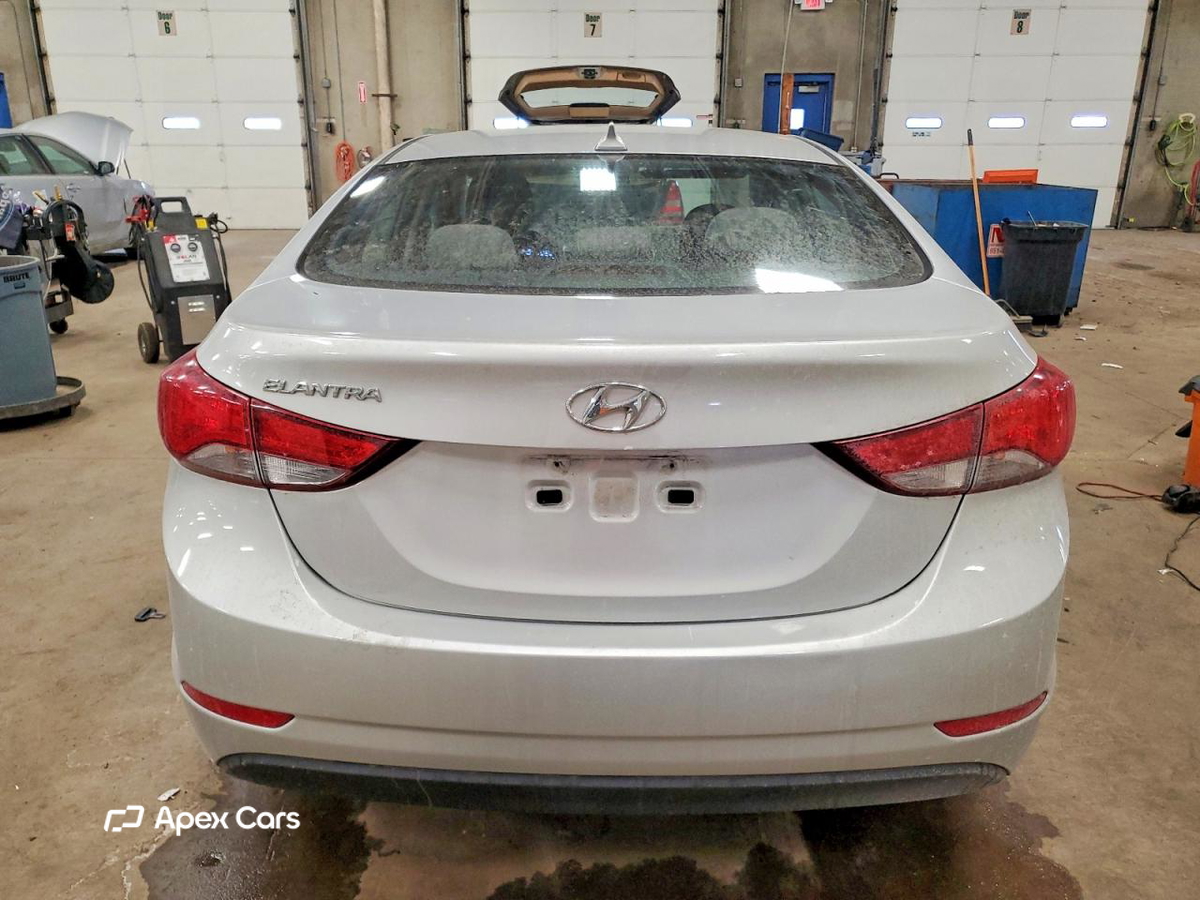 Hyundai Elantra 2016