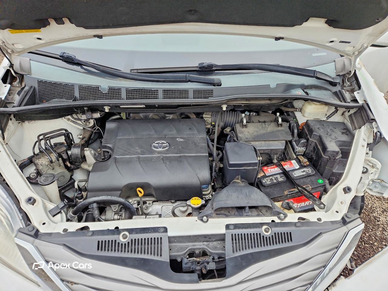 Toyota Sienna 2012