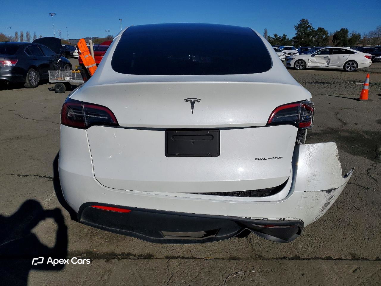 Tesla Model Y 2023
