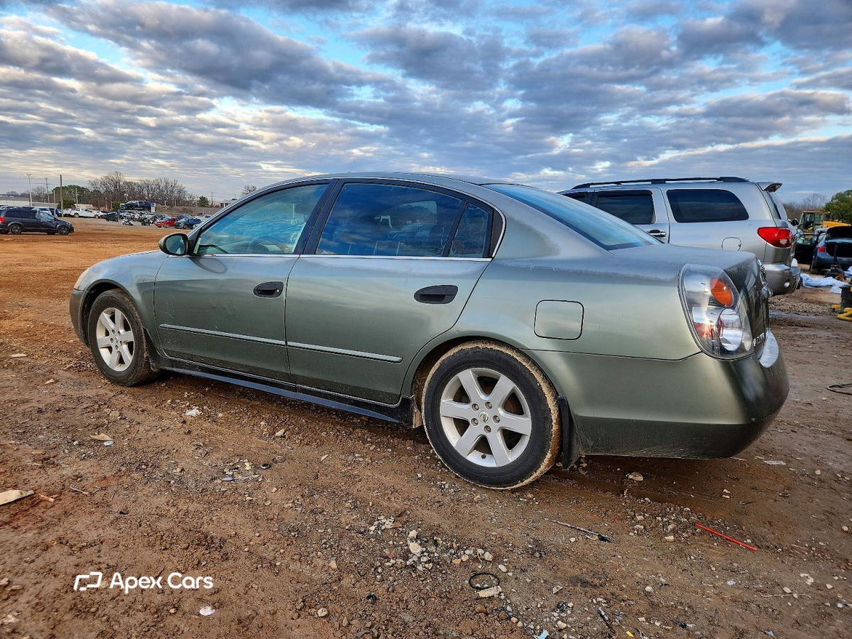 Nissan Altima 2002
