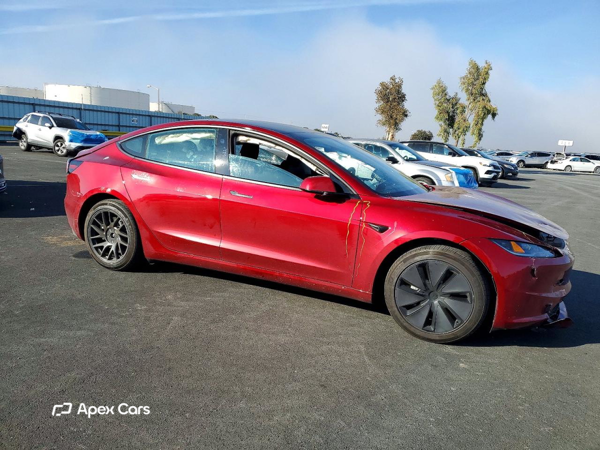 Tesla Model 3 2025
