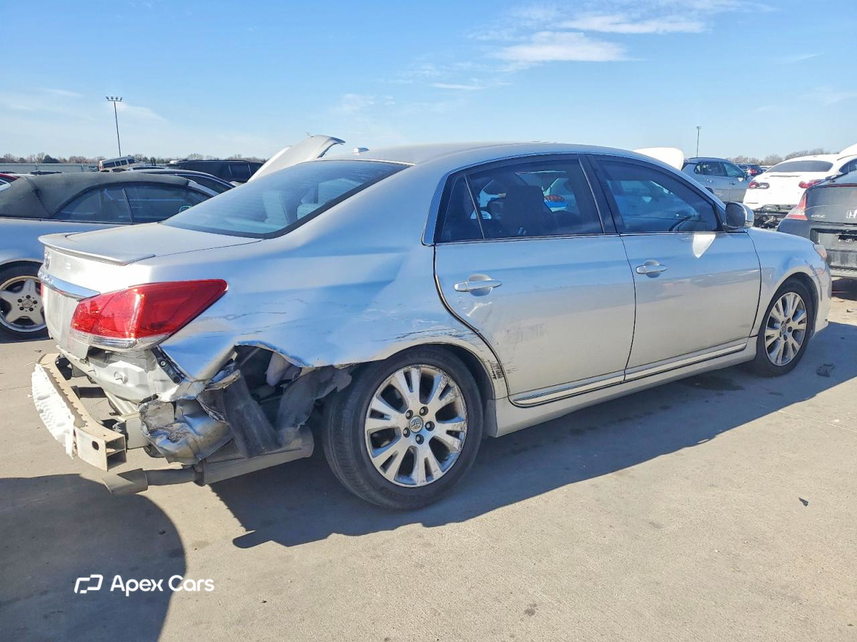 Toyota Avalon 2012