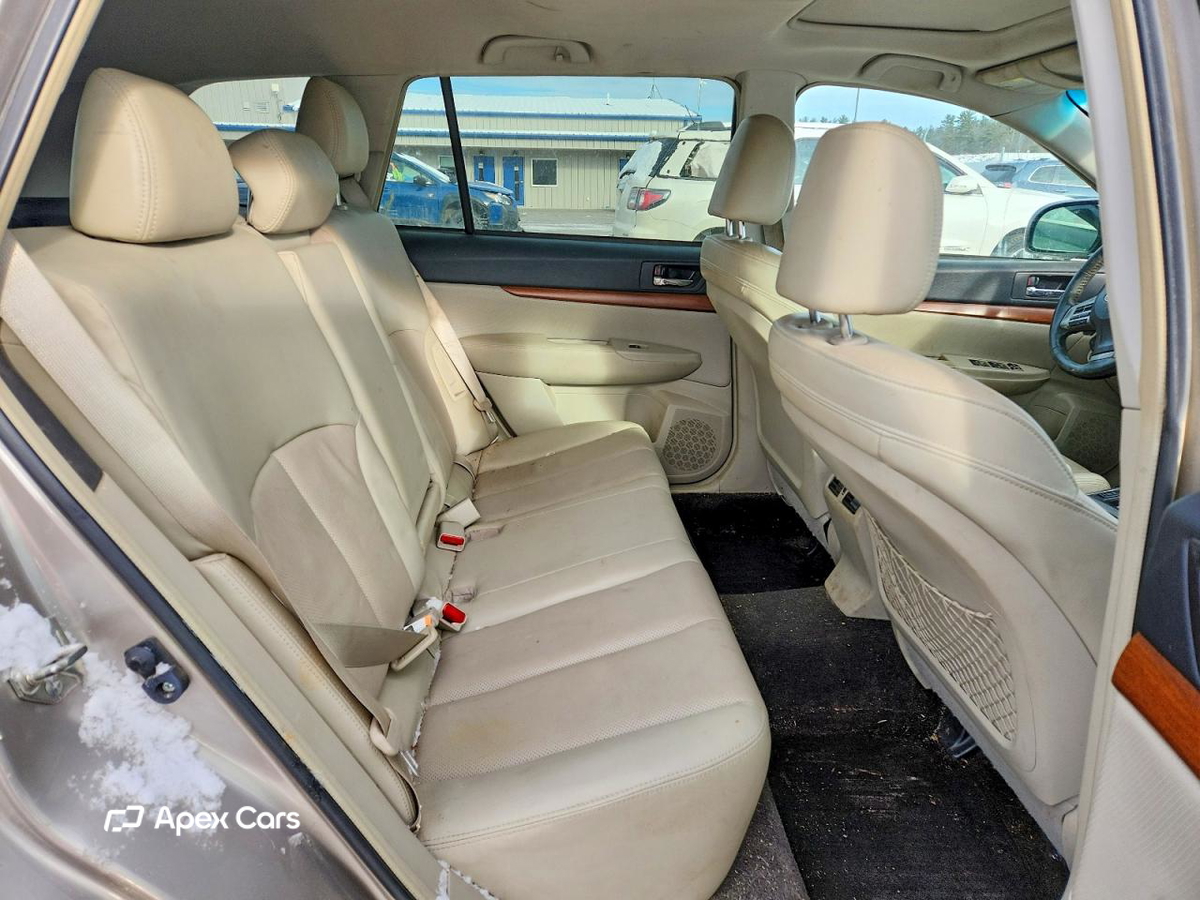 Subaru Outback 2014
