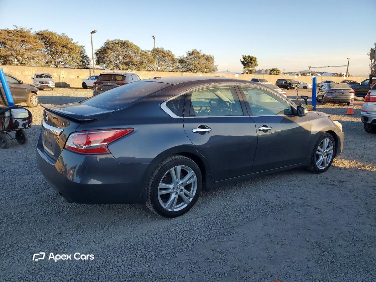 Nissan Altima 2013