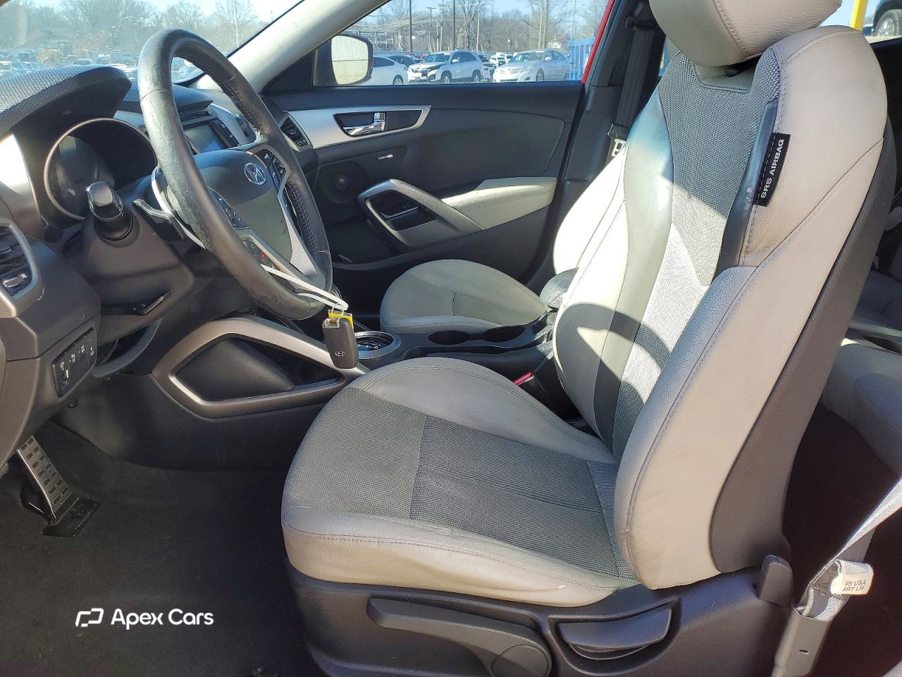 Hyundai Veloster 2013