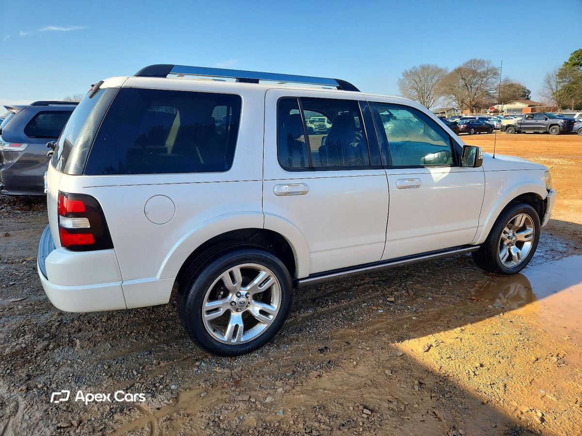 Ford Explorer 2010