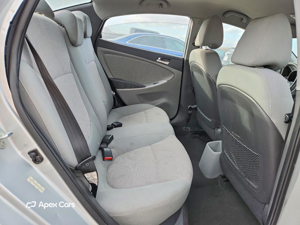 Hyundai Accent 2013