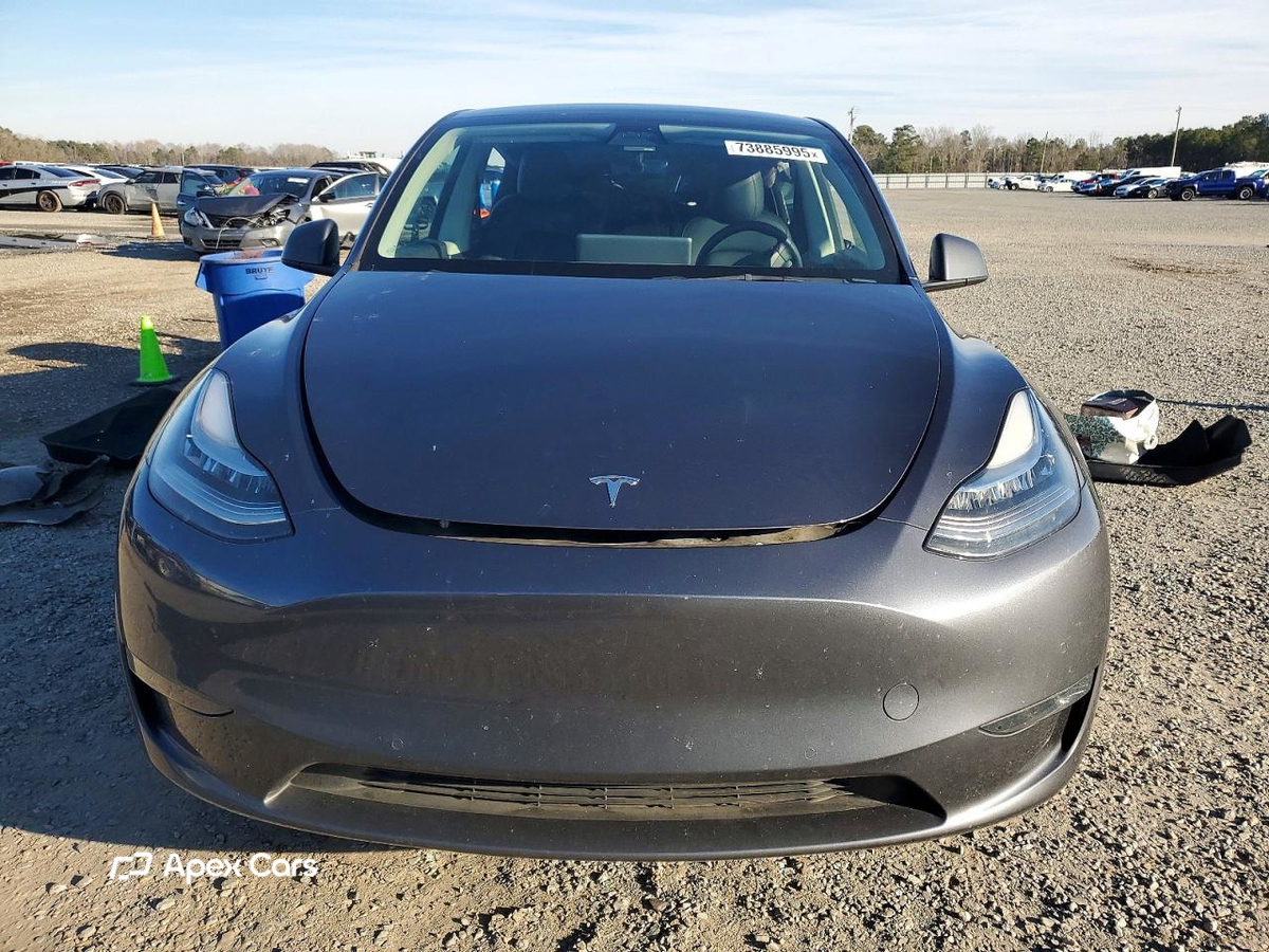 Tesla Model Y 2022