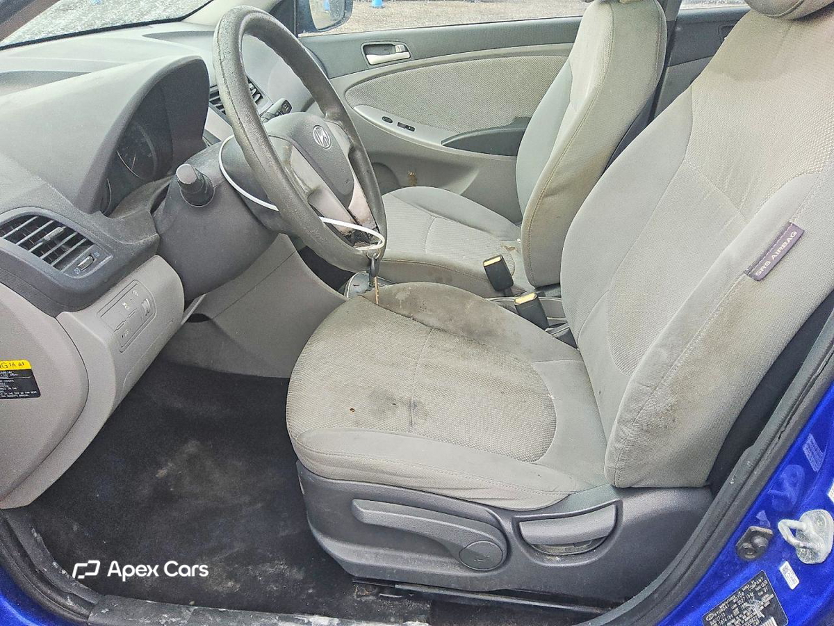 Hyundai Accent 2013