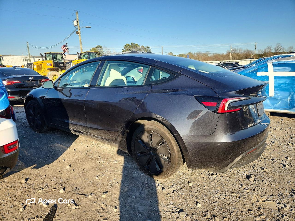 Tesla Model 3 2025