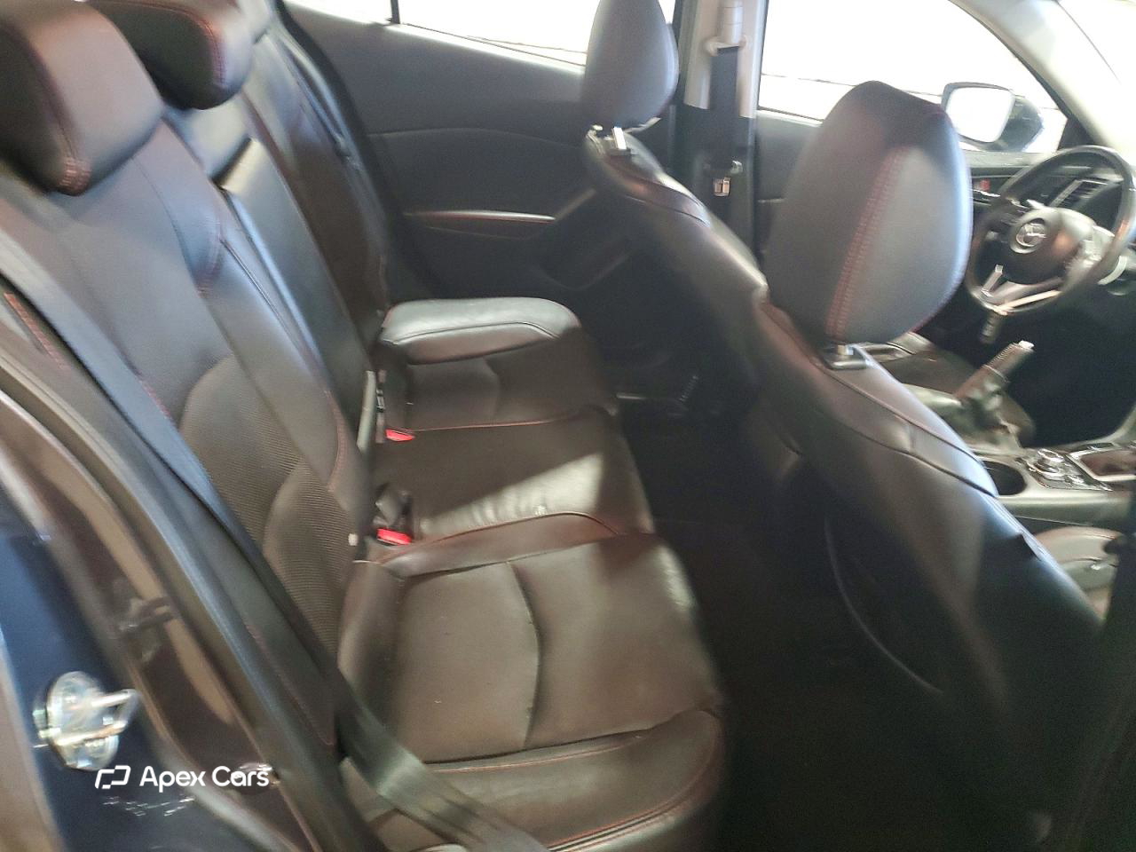 Mazda 3 2016