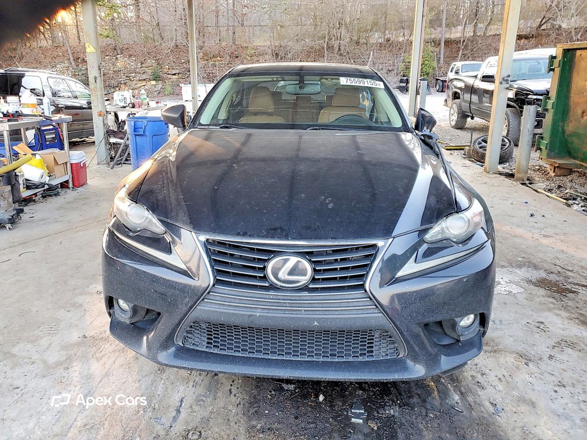 Lexus IS 2015