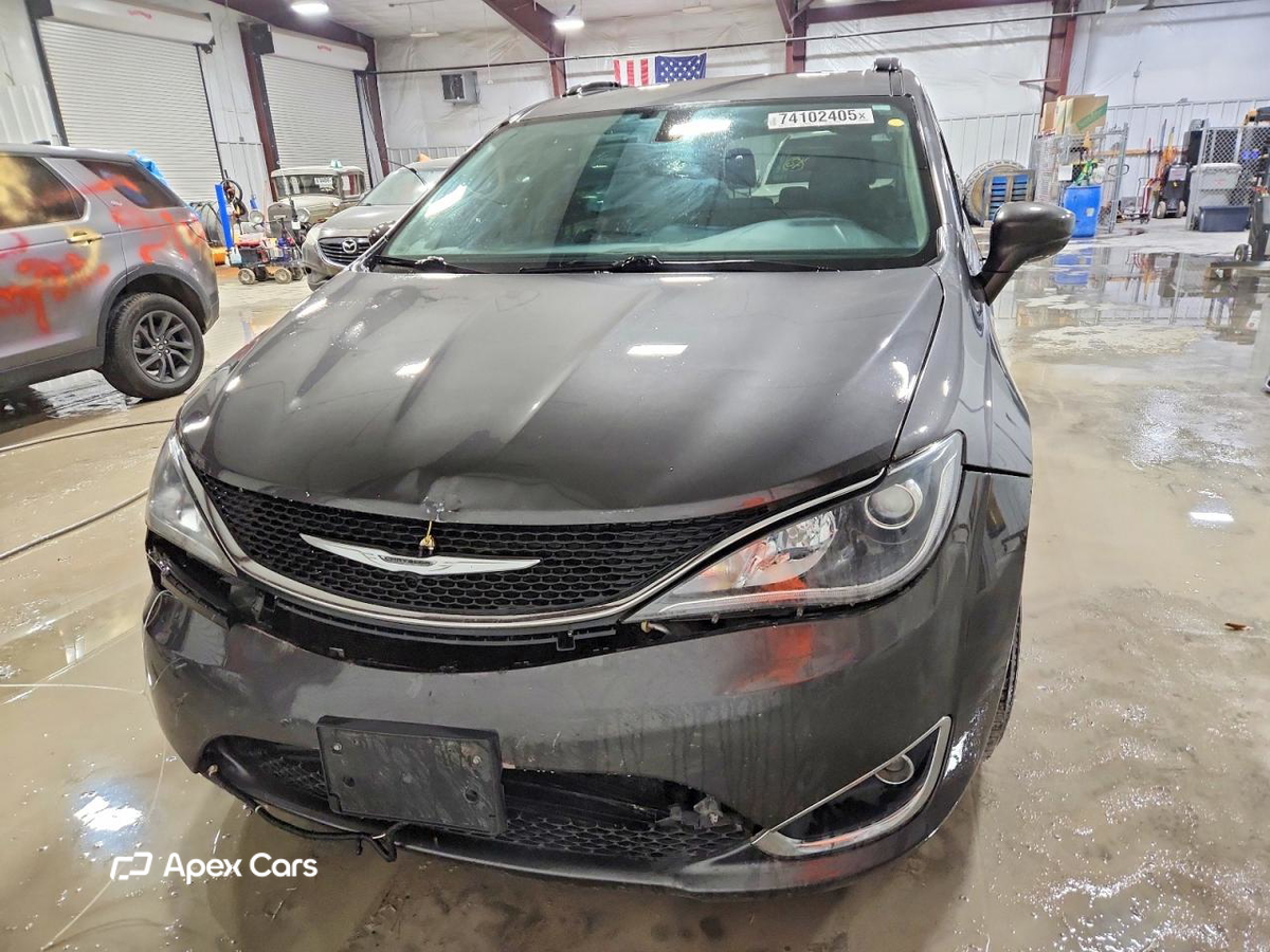 Chrysler Pacifica 2017