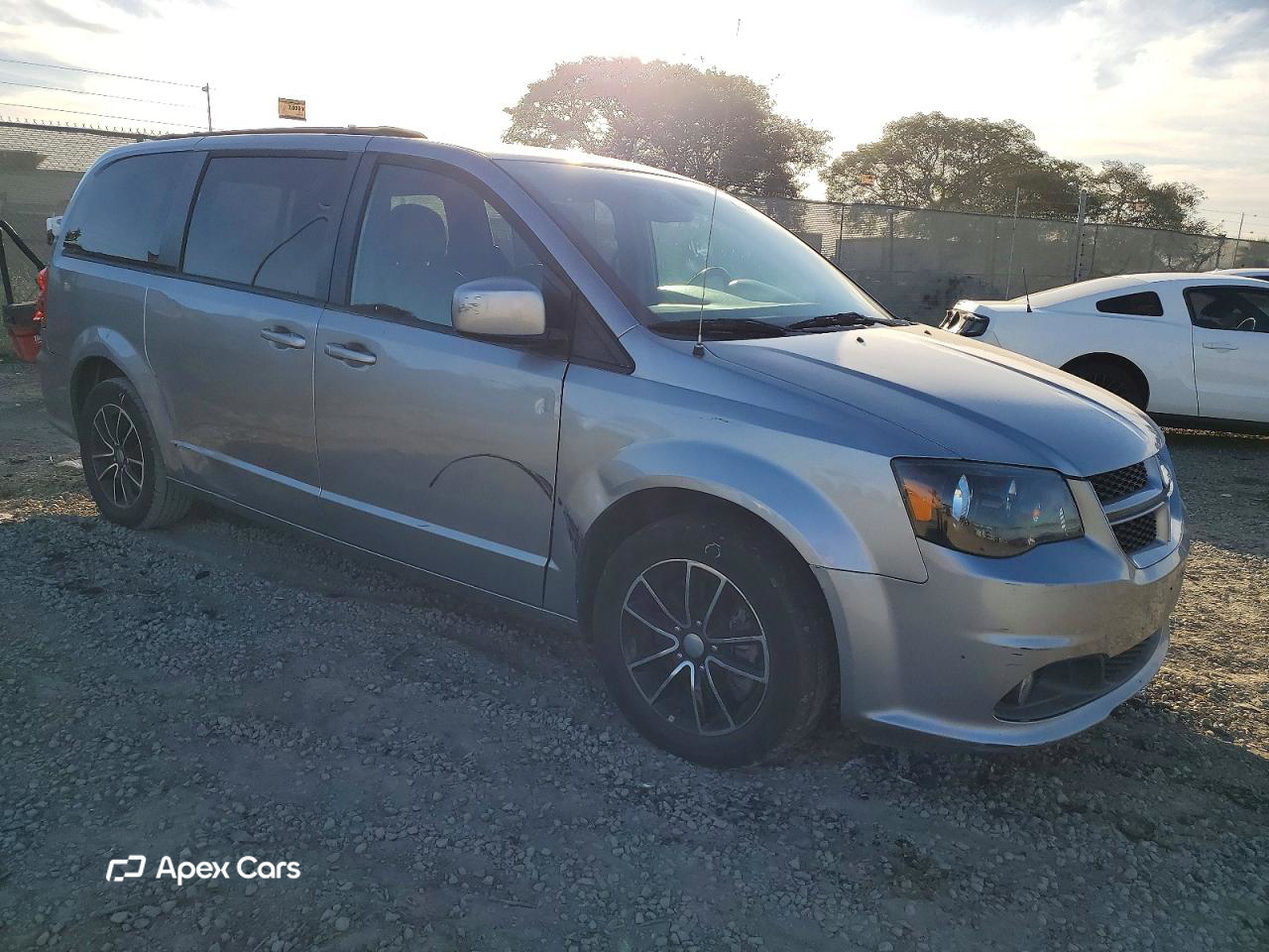 Dodge Caravan 2019