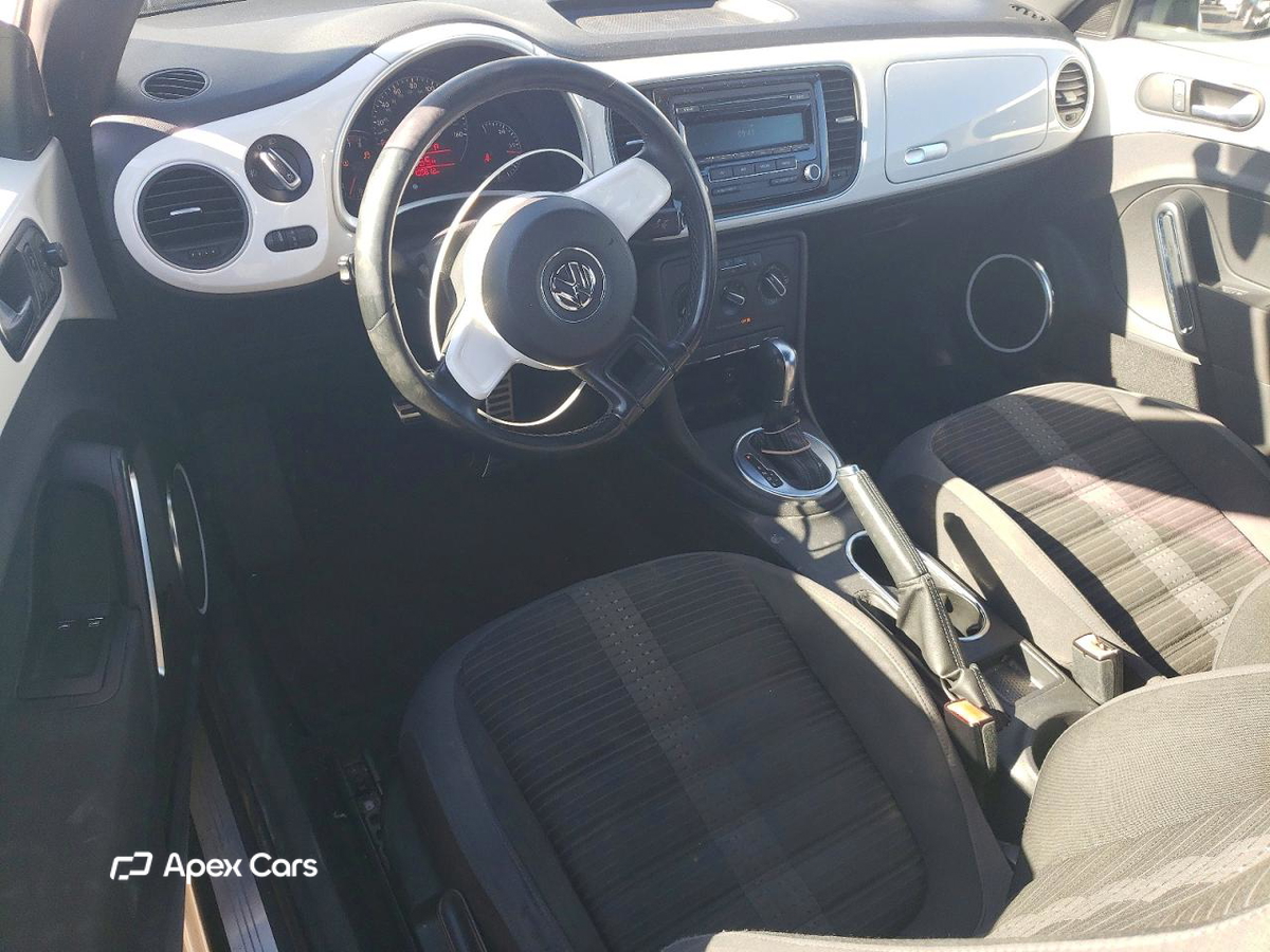 Volkswagen Beetle 2012