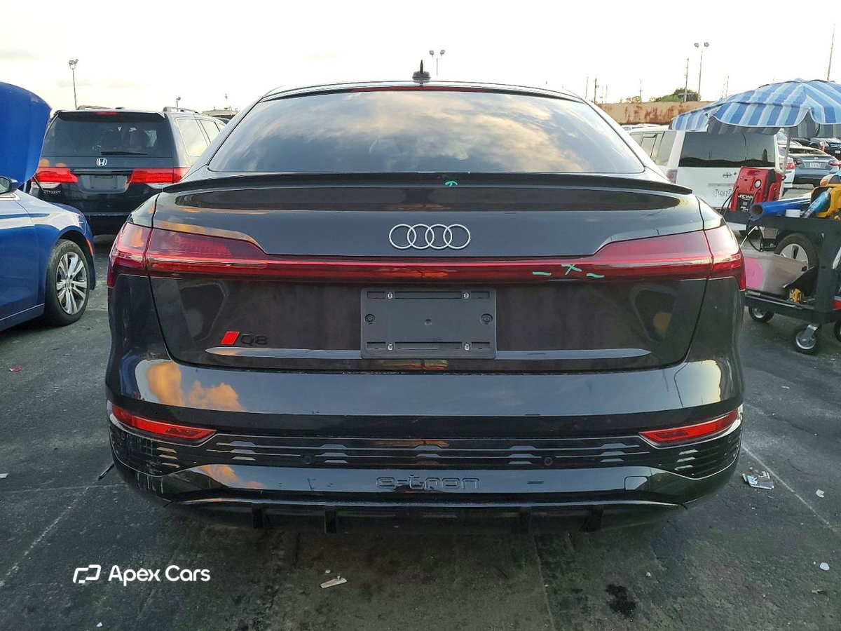 Audi Q8 2024
