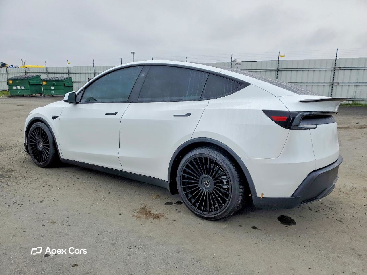 Tesla Model Y 2026