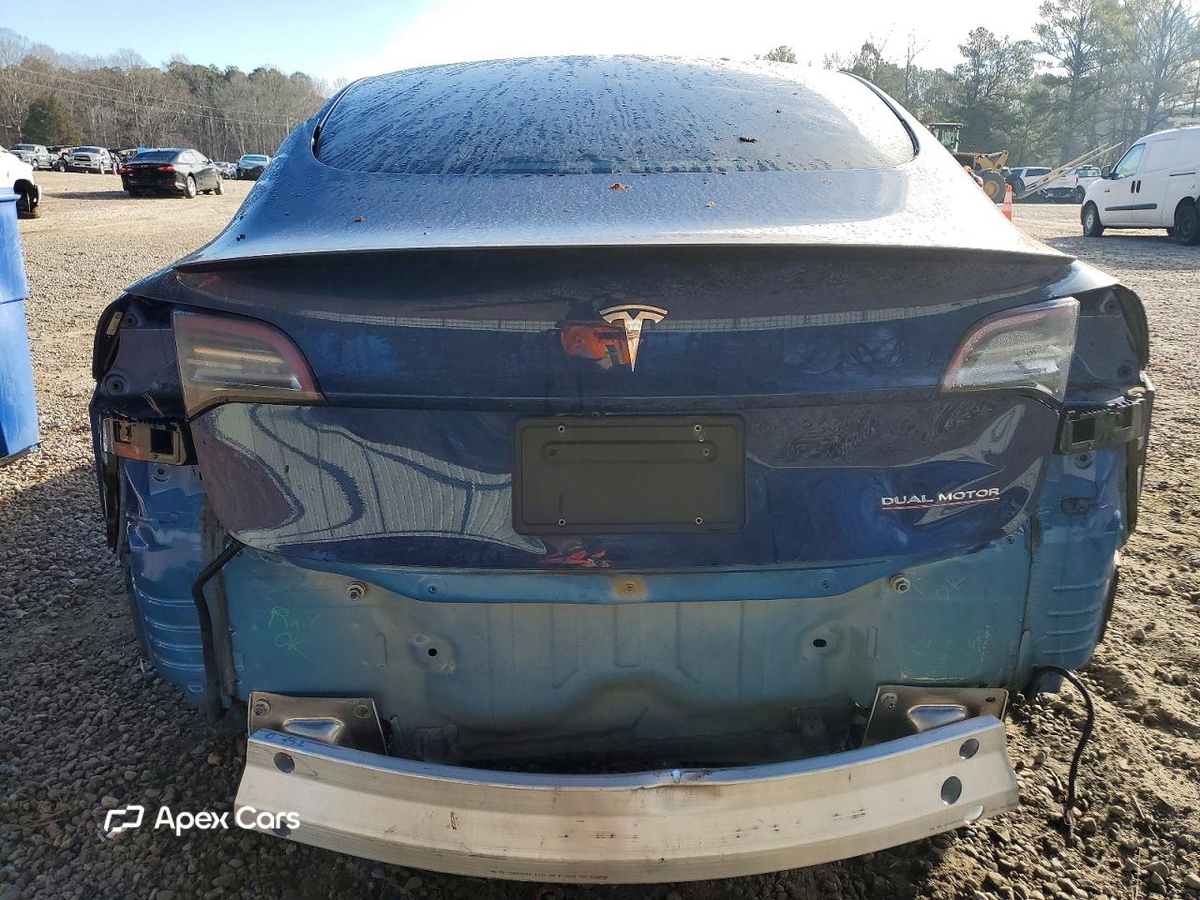 Tesla Model 3 2022